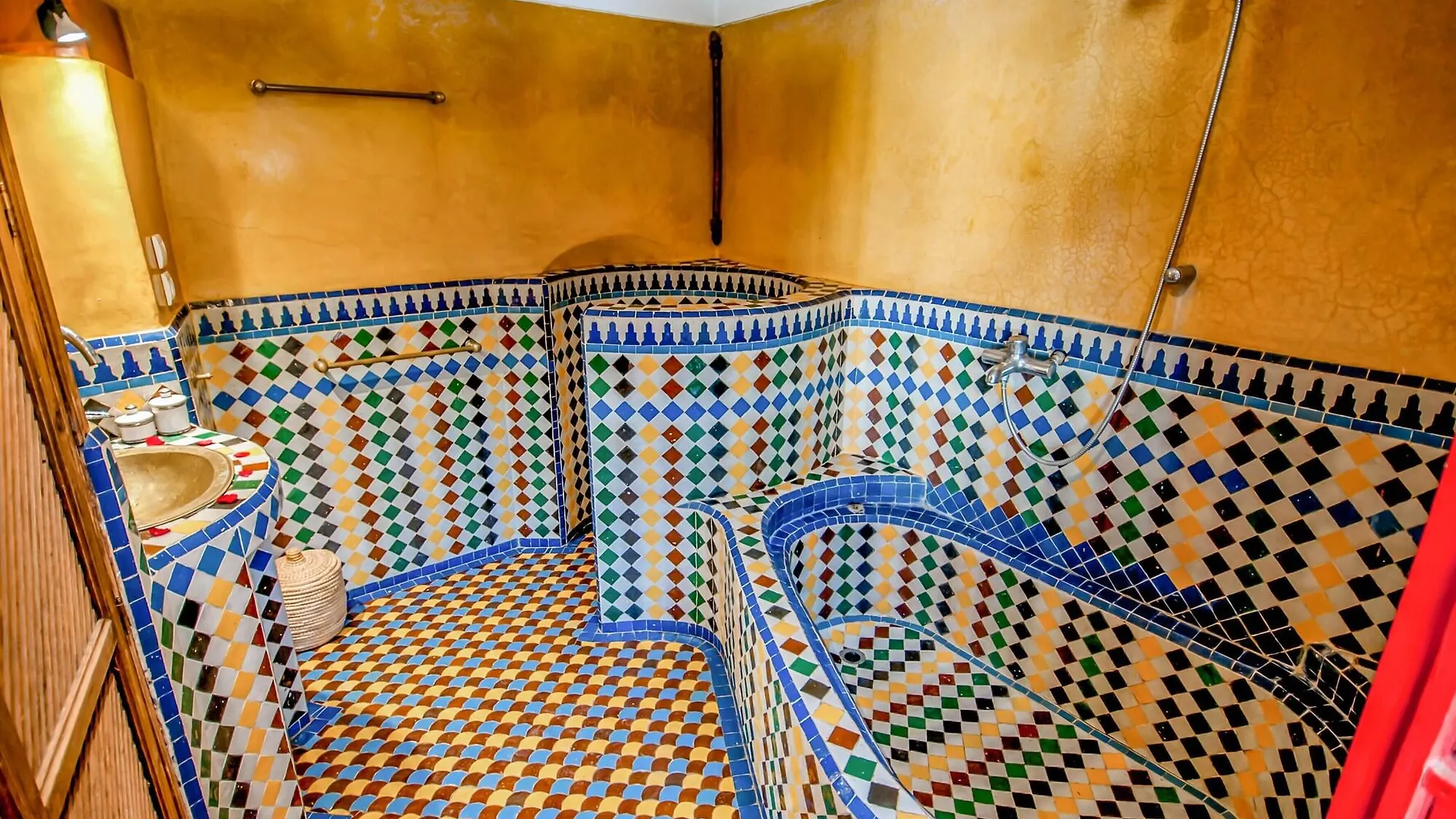 ***  Riad Chorfa Marrakesh Maroc